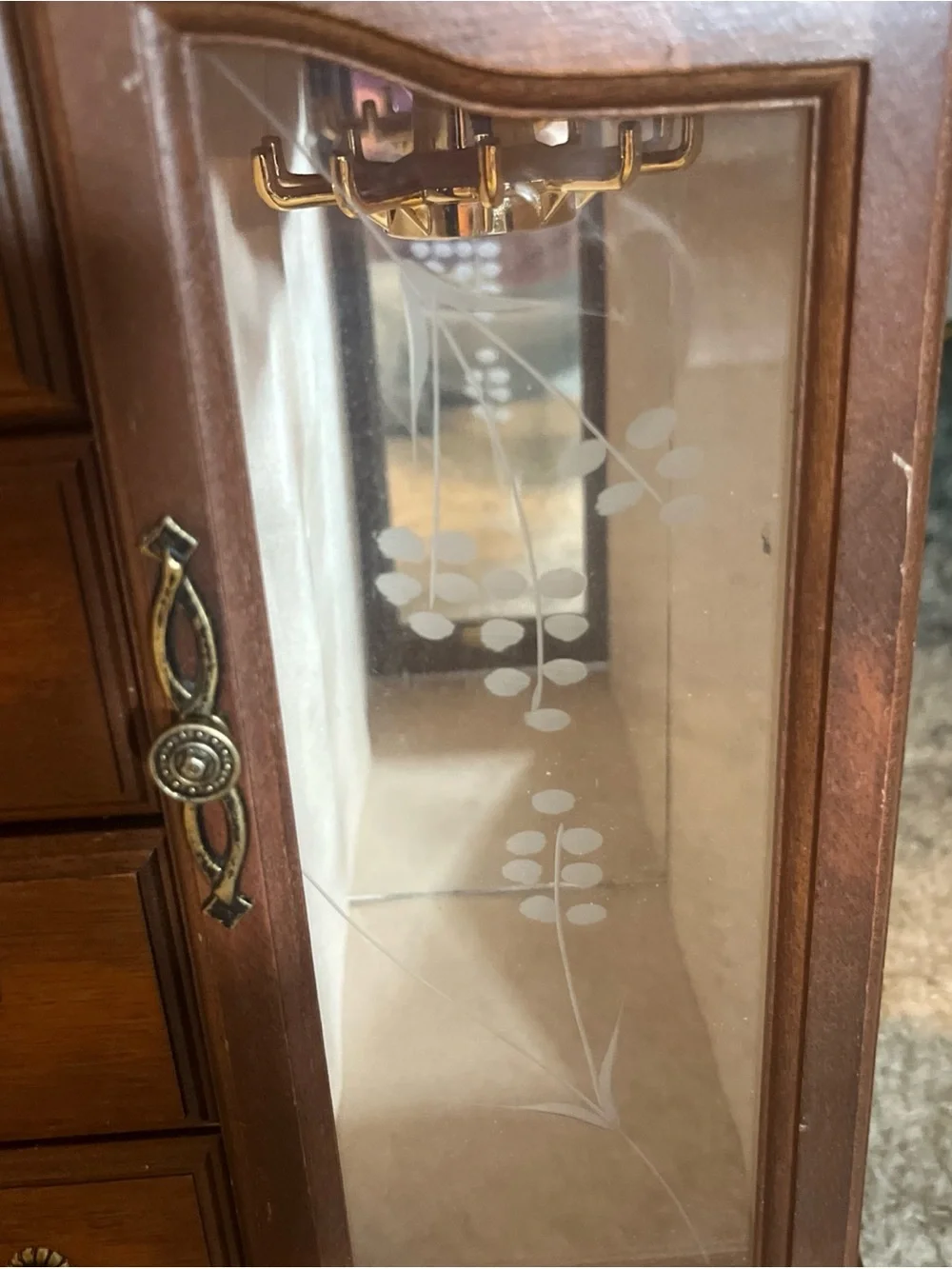 Classic Wooden Jewelry Cabinet Organizer in Brown